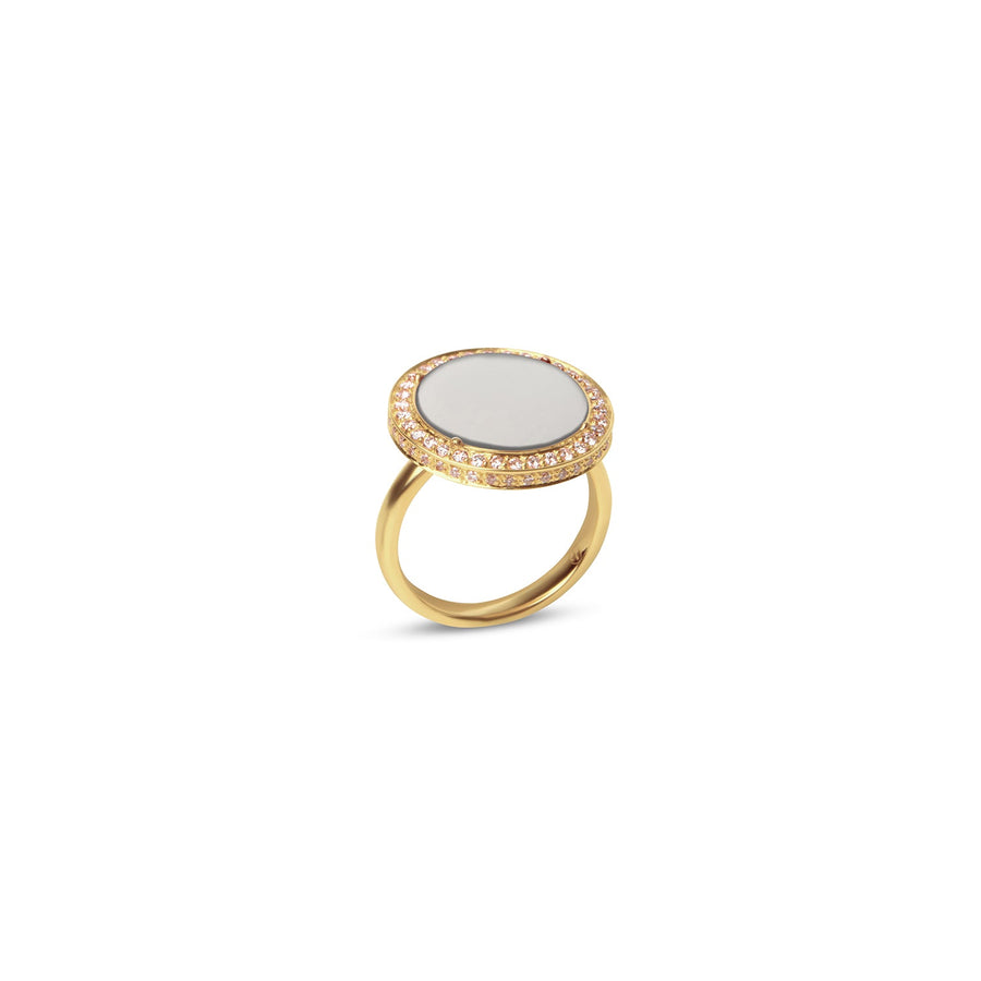 Eternity rings with white agate in yellow gold, medium size