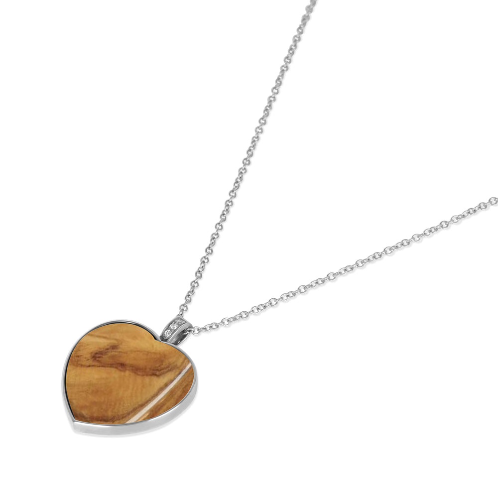 Olive wood heart necklace in white gold (view 2)